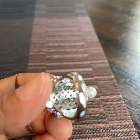 Kate Spade Big Bunny Sparkly Statement Ring - Picture 7 of 16